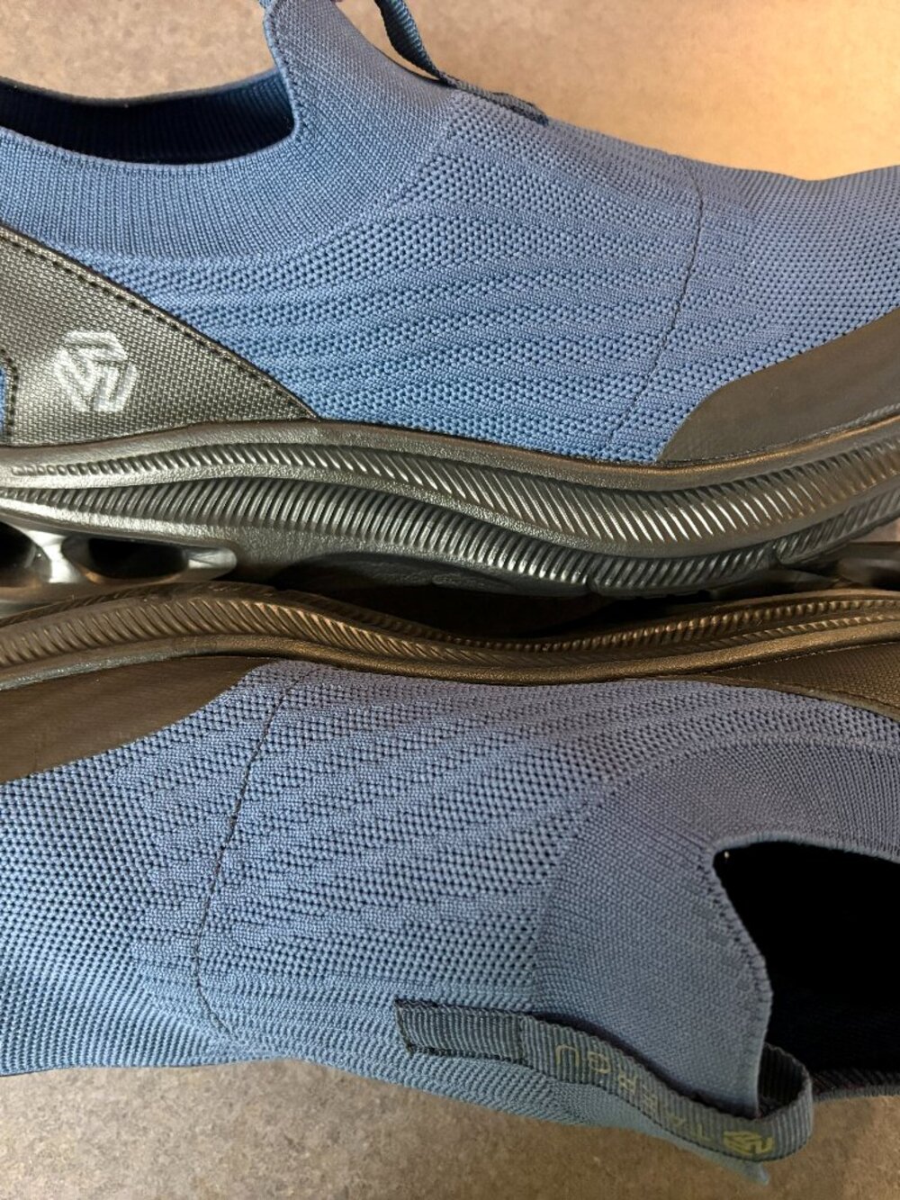 ~~Men's Lightweight TAERGU Steel Toe Slip-On Sz 11 Work Shoes, Safety Loafers